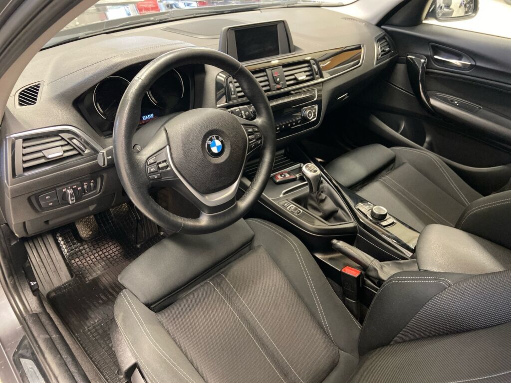 BMW 118 2018 Harmaa