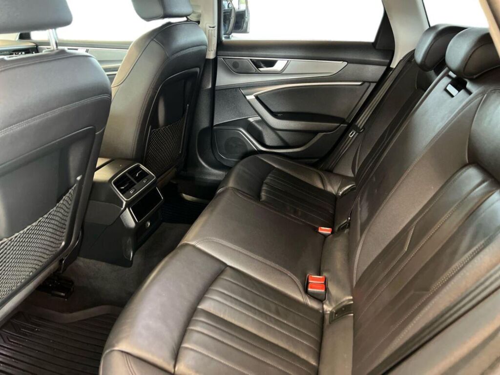 Audi A6 2019 Sininen