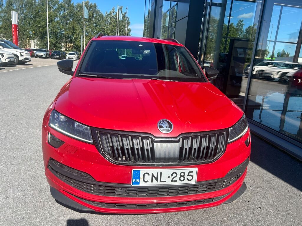 Skoda Karoq 2019 Punainen
