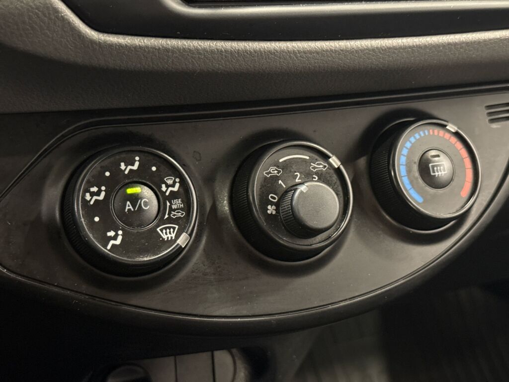 Toyota Yaris 2019 Valkoinen