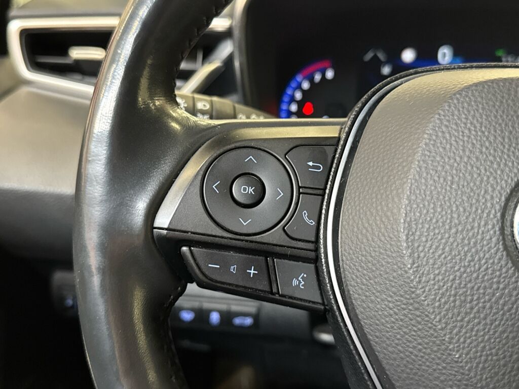 Toyota Corolla 2019 Punainen