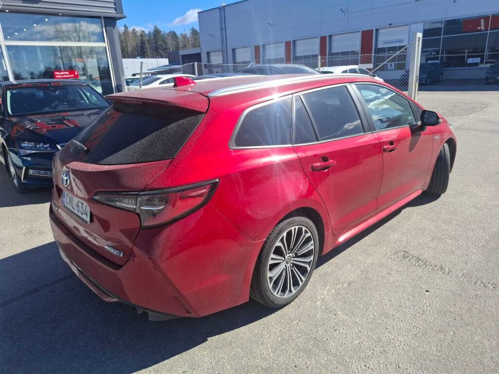 Toyota Corolla 2019 Punainen