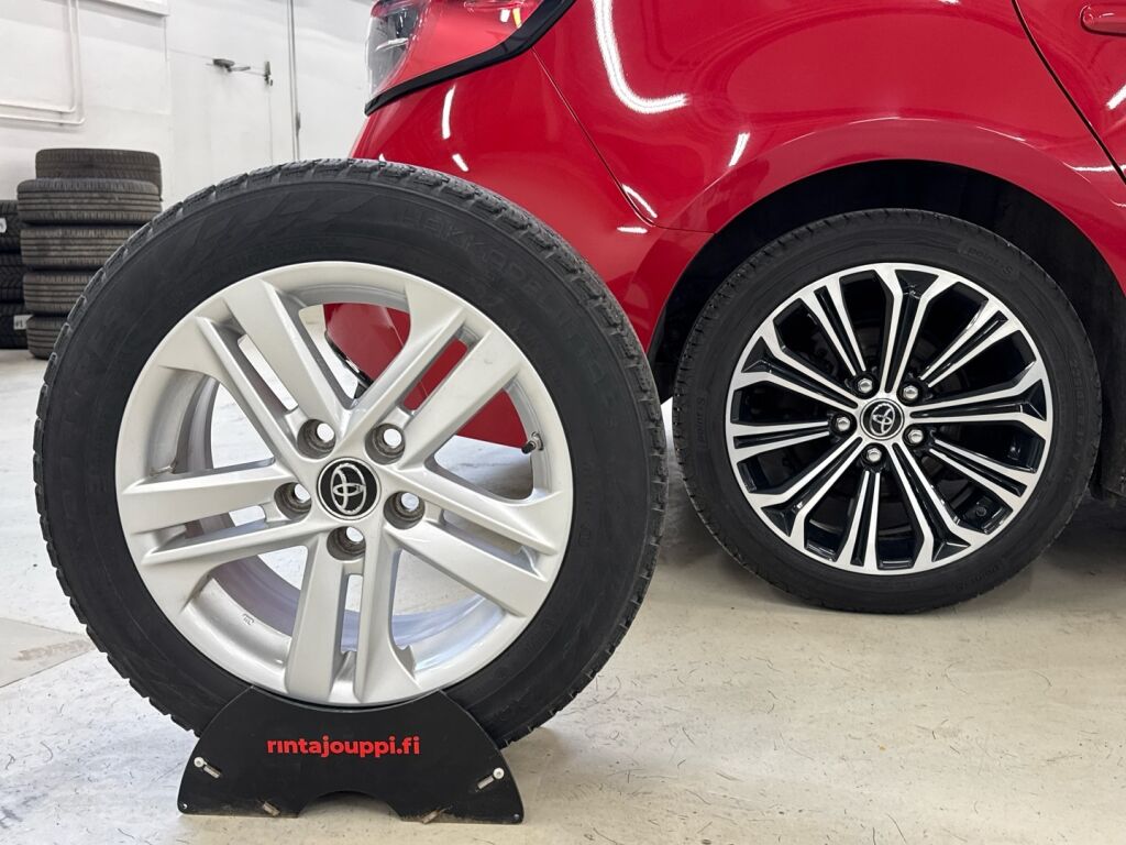 Toyota Corolla 2019 Punainen