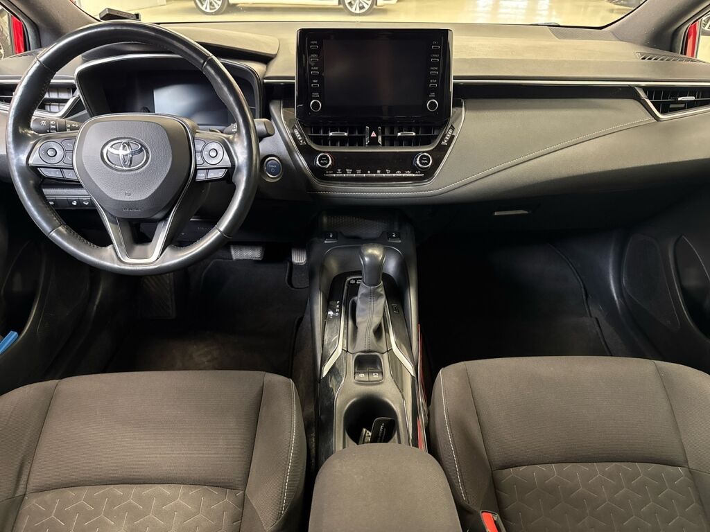 Toyota Corolla 2019 Punainen