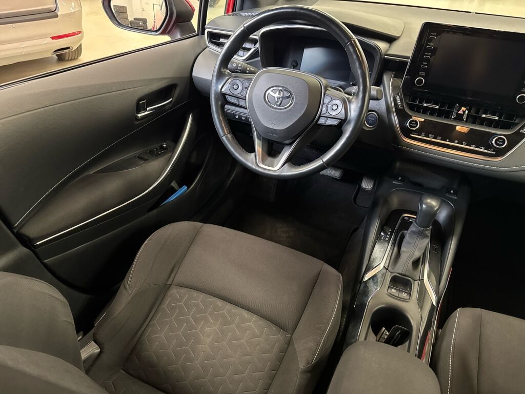 Toyota Corolla 2019 Punainen