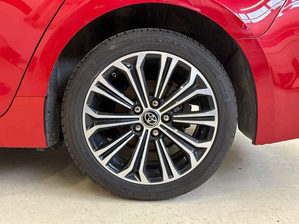 Toyota Corolla 2019 Punainen