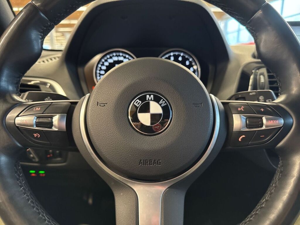 BMW 118 2019 Musta
