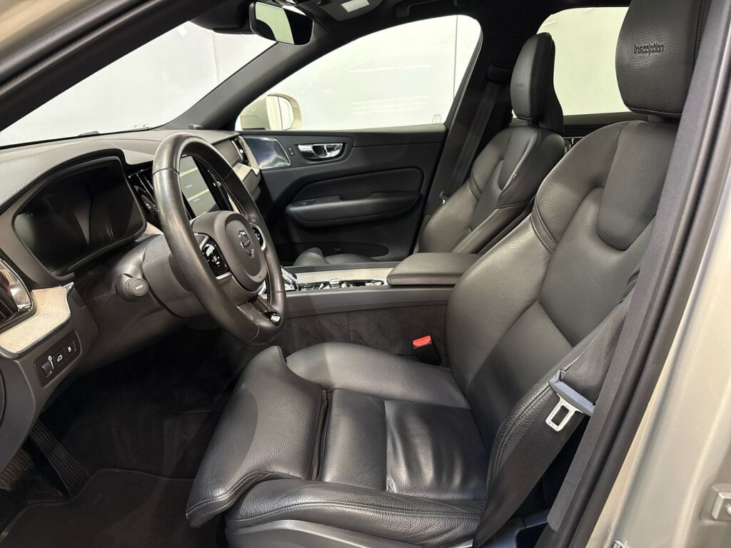 Volvo XC60 2019 Ruskea (beige)