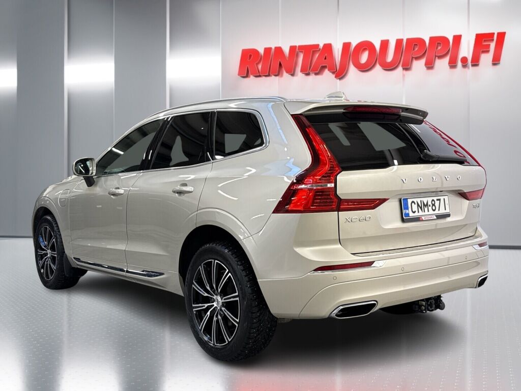 Volvo XC60 2019 Ruskea (beige)