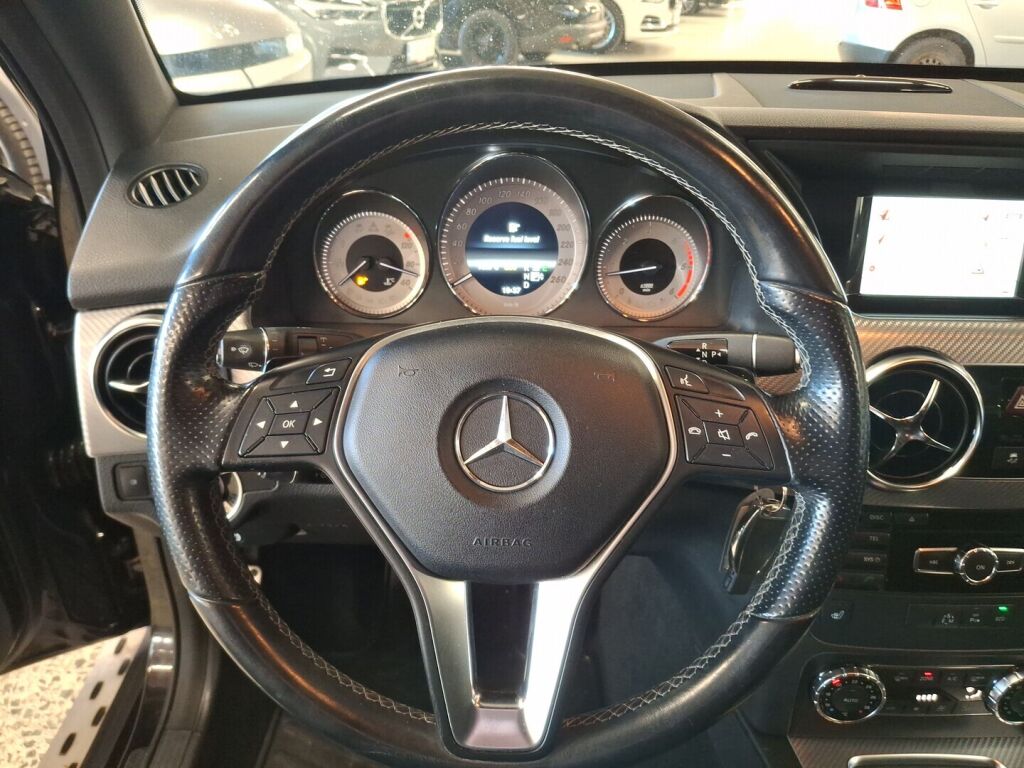 Mercedes-Benz GLK 2013 Musta