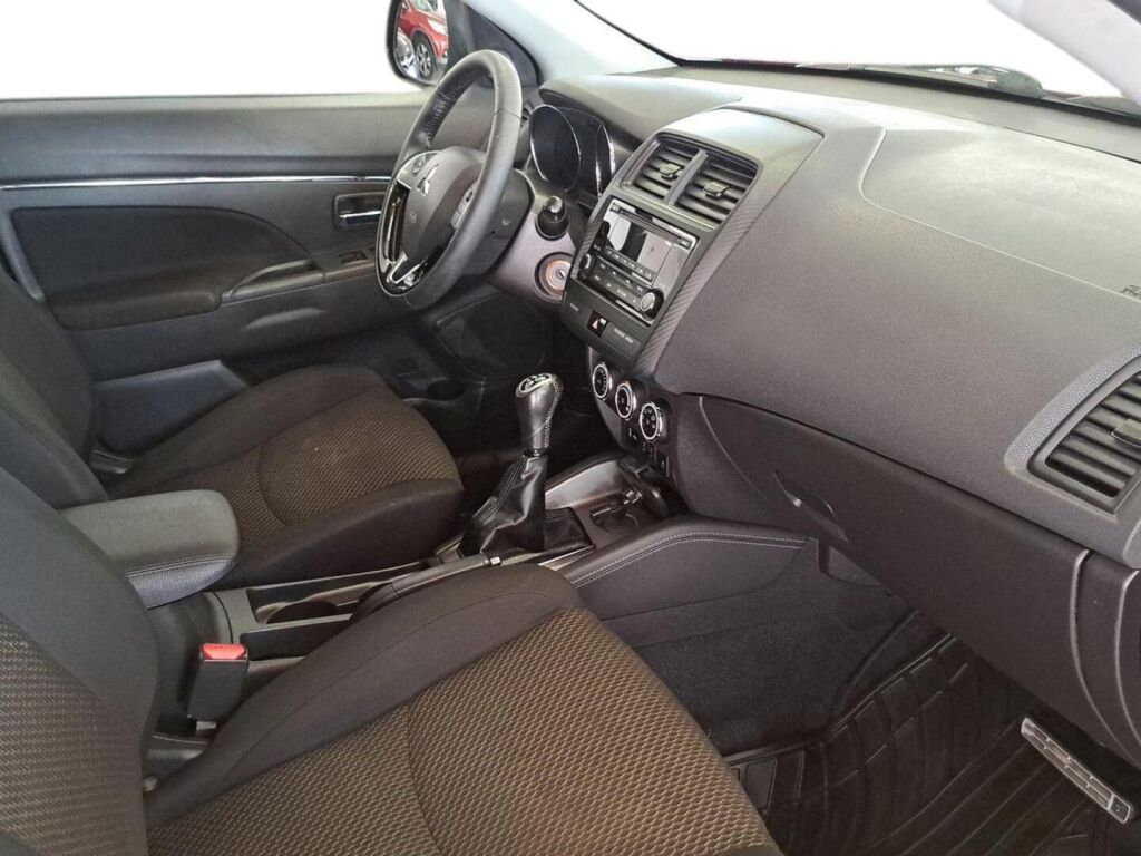 Mitsubishi ASX 2019 Punainen