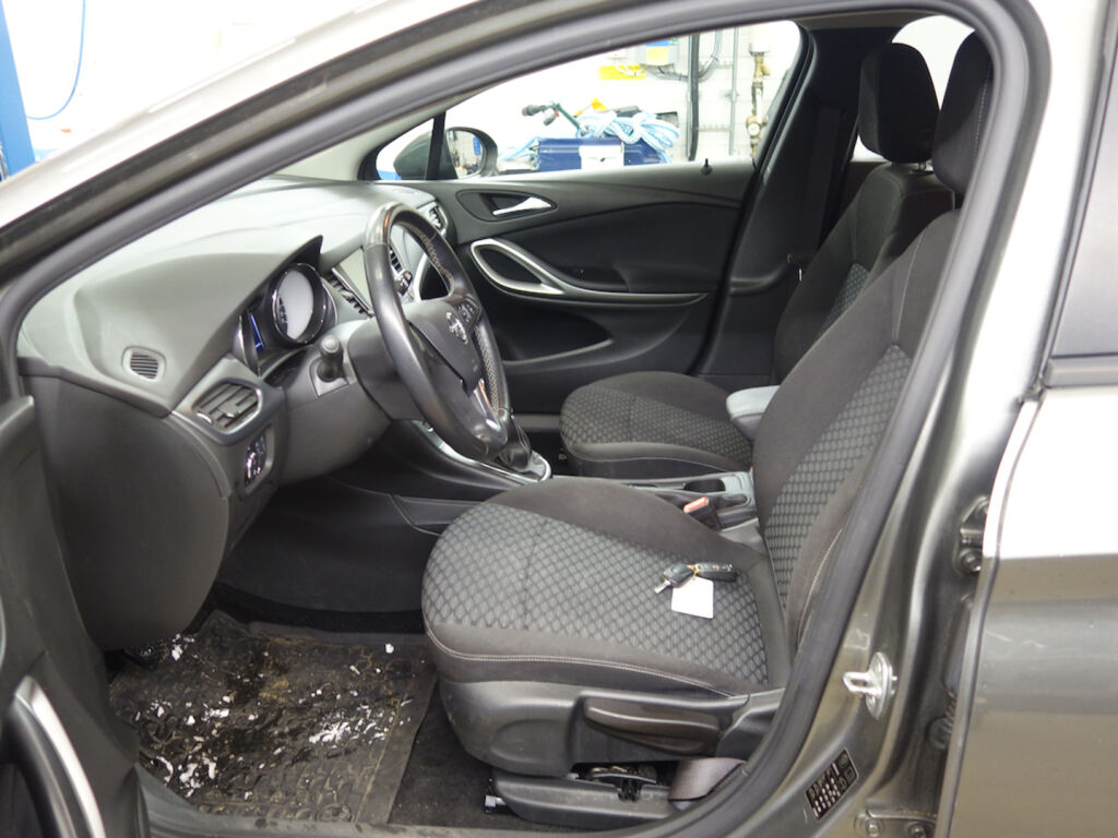 Opel Astra 2020 Harmaa