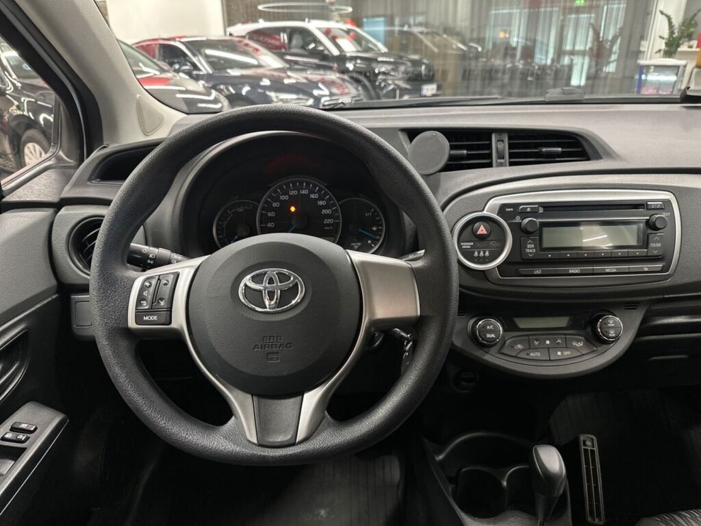 Toyota Yaris 2014 Valkoinen