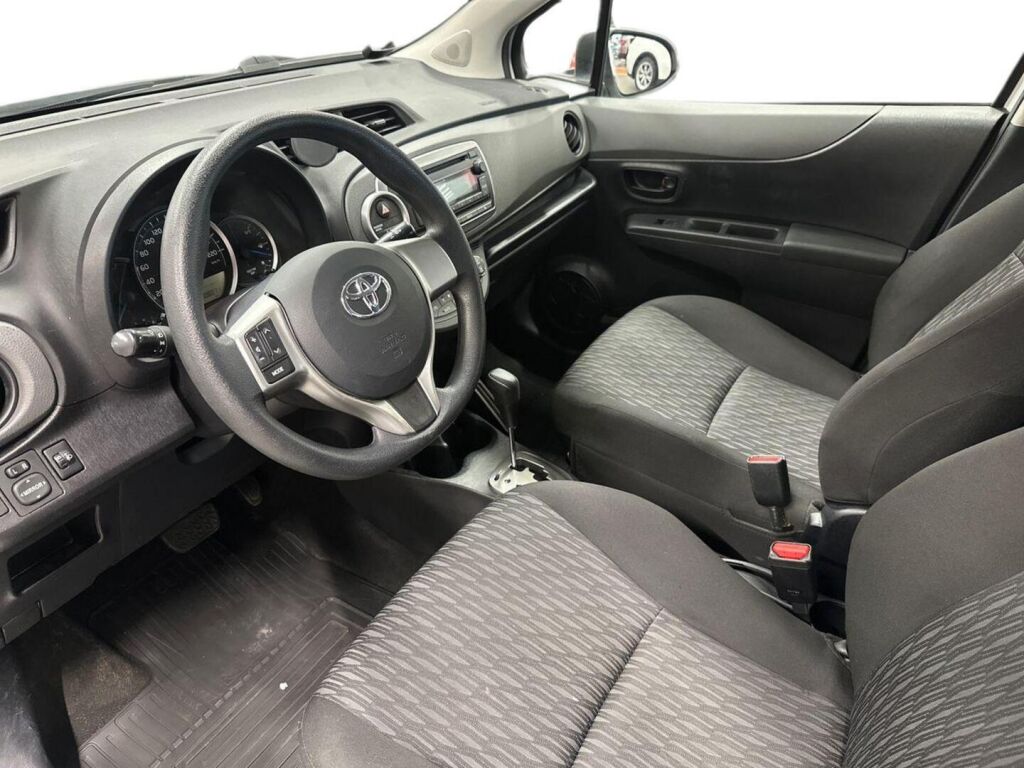 Toyota Yaris 2014 Valkoinen