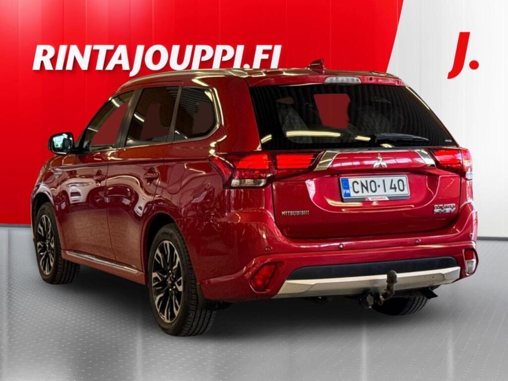 Mitsubishi Outlander PHEV 2016 Punainen
