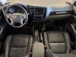 Mitsubishi Outlander PHEV 2016 Punainen