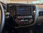 Mitsubishi Outlander PHEV 2016 Punainen