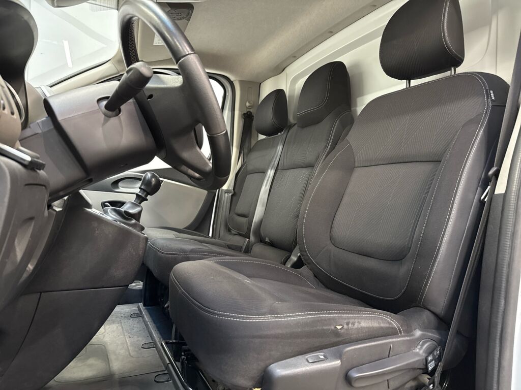 Nissan NV300 2020 Valkoinen