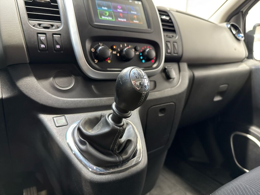 Nissan NV300 2020 Valkoinen