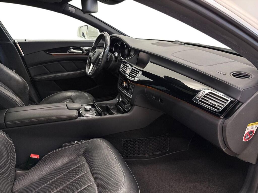 Mercedes-Benz CLS 2011 Valkoinen