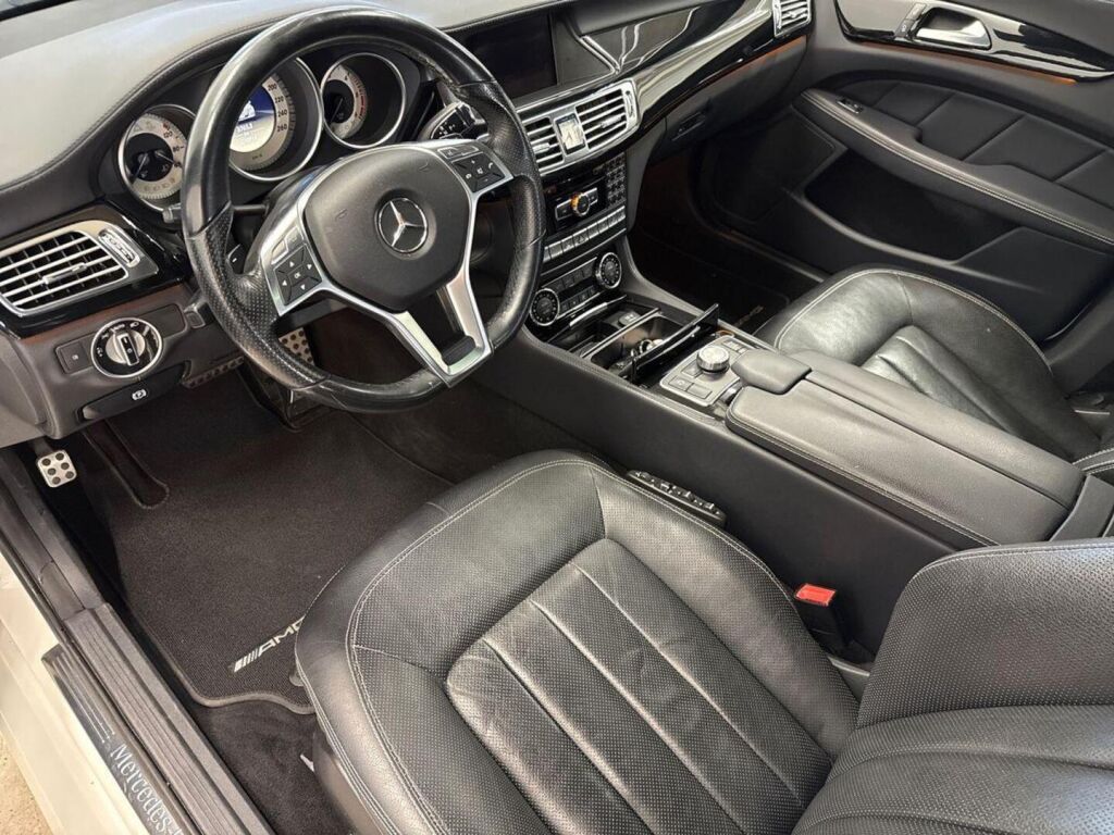 Mercedes-Benz CLS 2011 Valkoinen