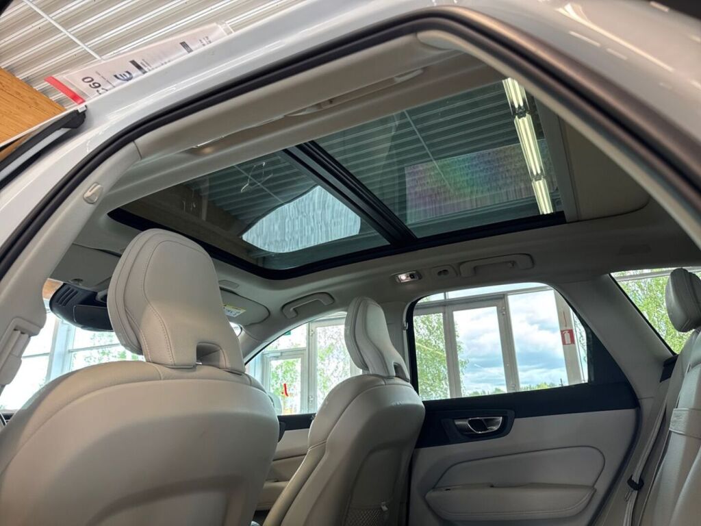 Volvo XC60 2020 Valkoinen