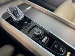 Volvo XC60 2020 Valkoinen