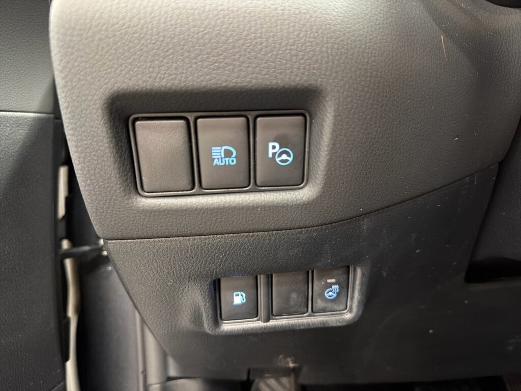 Toyota C-HR 2019 Harmaa