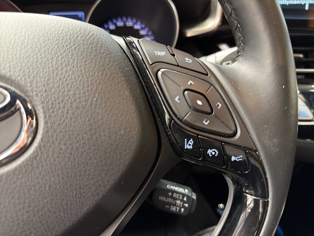 Toyota C-HR 2019 Harmaa