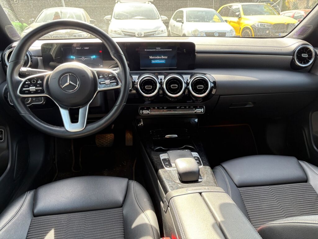 Mercedes-Benz CLA 2020 Musta