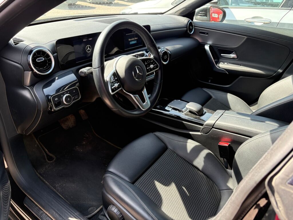Mercedes-Benz CLA 2020 Musta