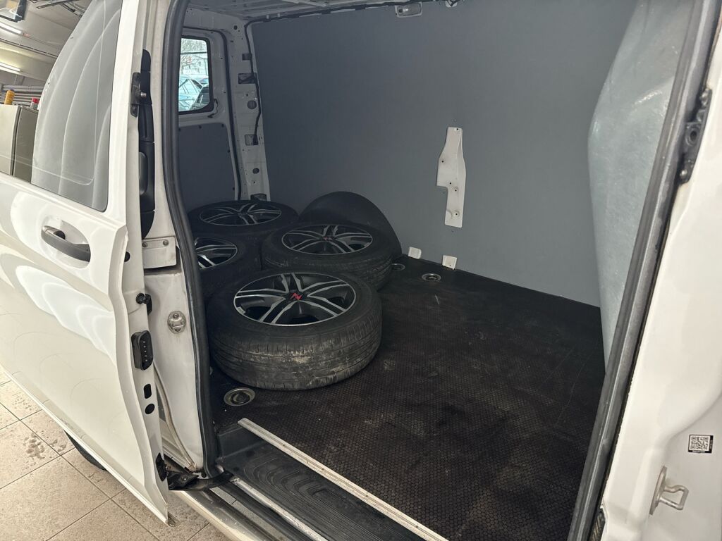 Mercedes-Benz Vito 2020 Valkoinen