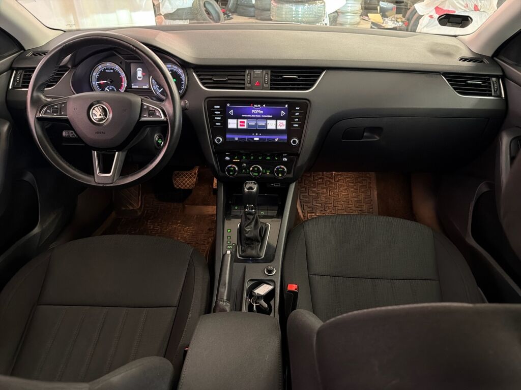 Skoda Octavia 2020 Harmaa