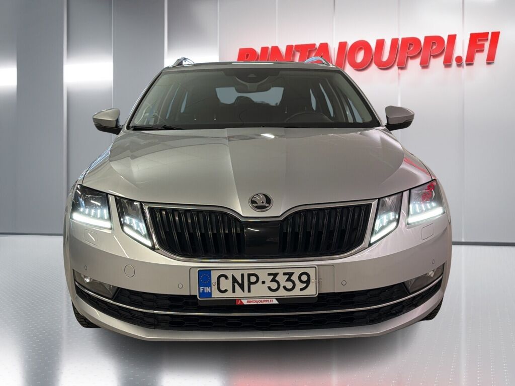 Skoda Octavia 2020 Harmaa