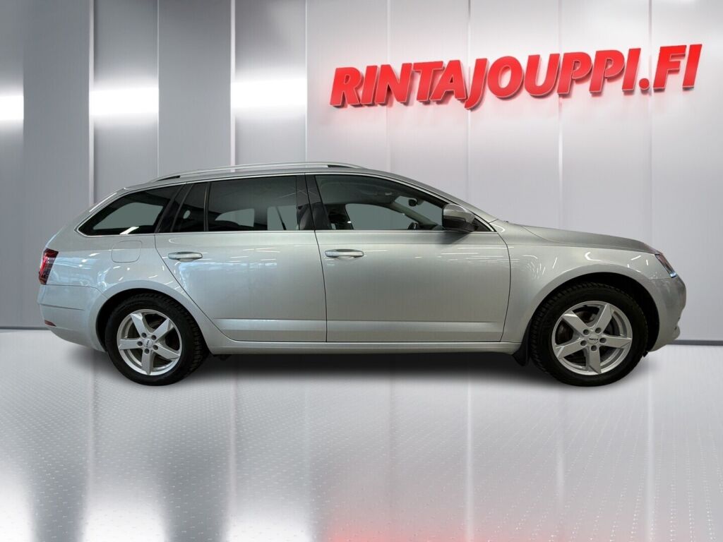 Skoda Octavia 2020 Harmaa