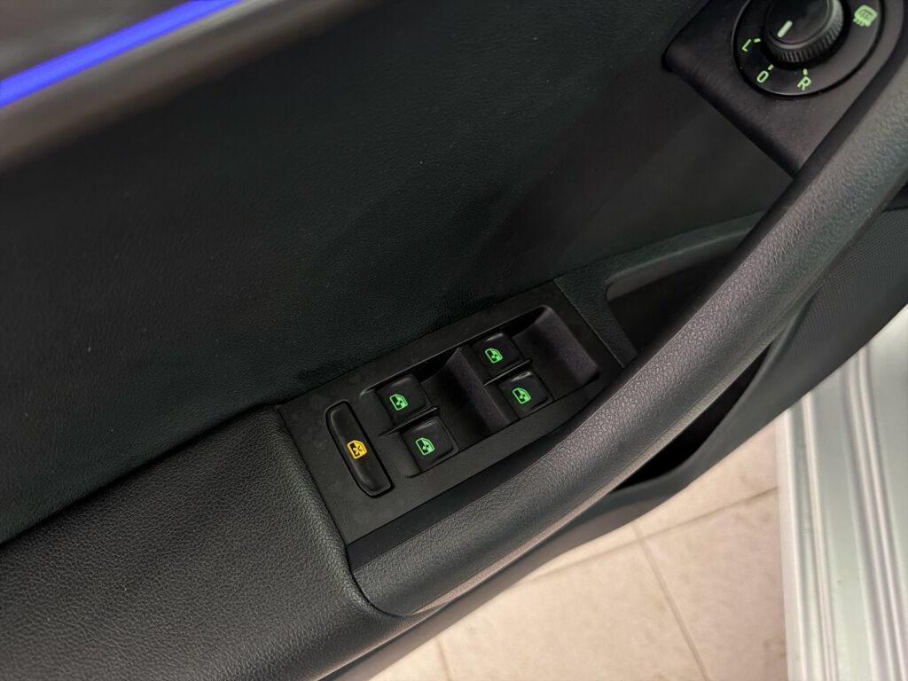 Skoda Octavia 2020 Harmaa