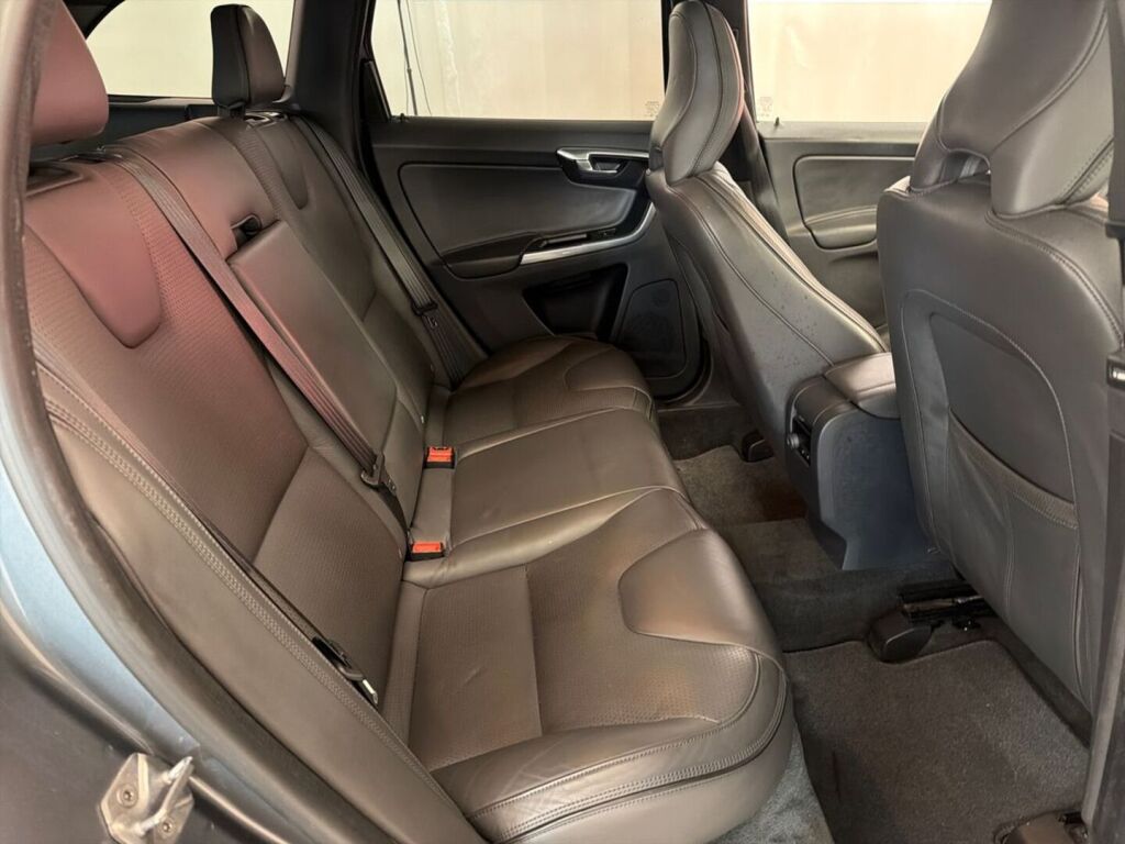 Volvo XC60 2016 Harmaa
