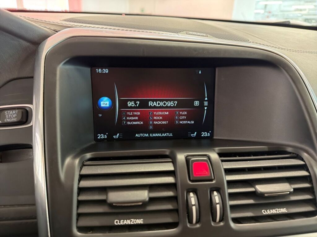 Volvo XC60 2016 Harmaa
