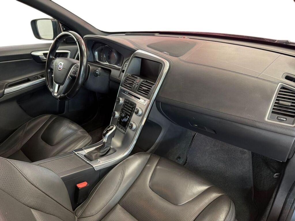 Volvo XC60 2016 Harmaa