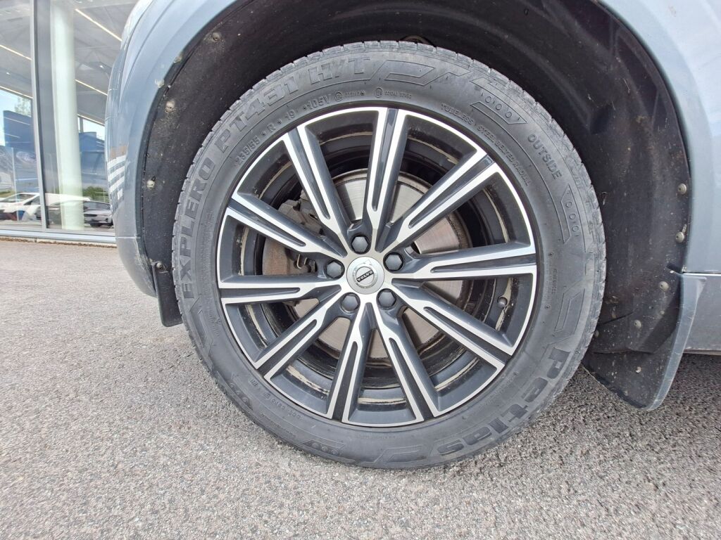 Volvo XC60 2020 Harmaa