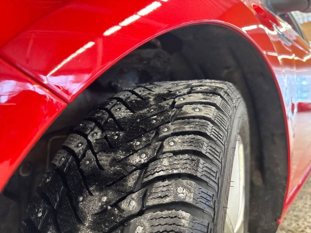 Renault Megane 2019 Punainen