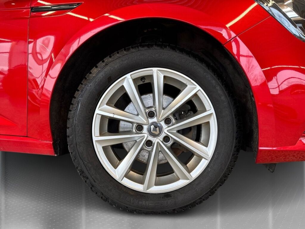 Renault Megane 2019 Punainen