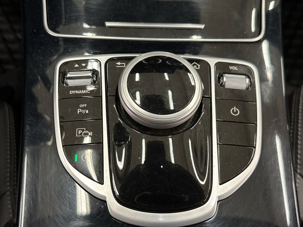 Mercedes-Benz C 2019 Harmaa