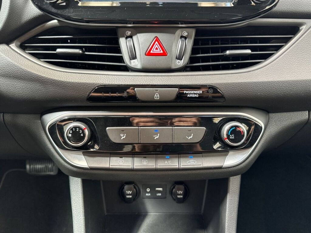 Hyundai i30 Wagon 2019 Sininen