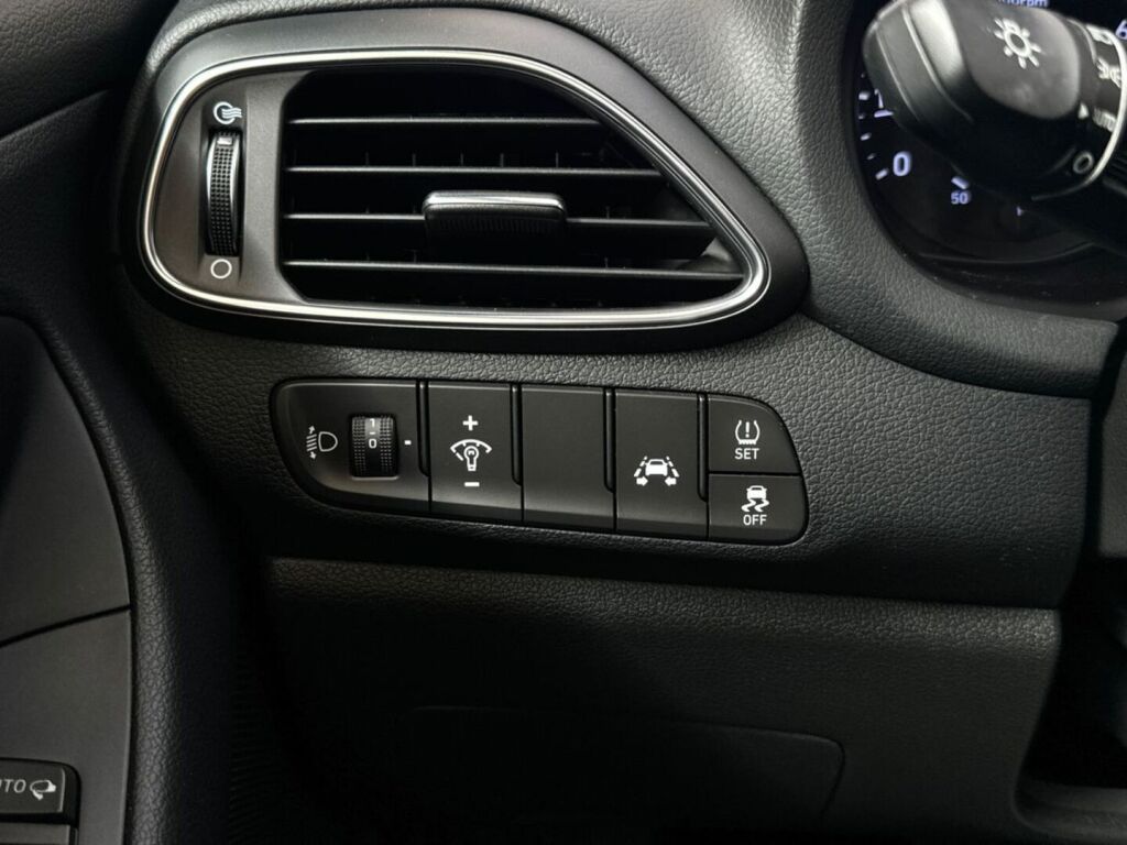 Hyundai i30 Wagon 2019 Sininen