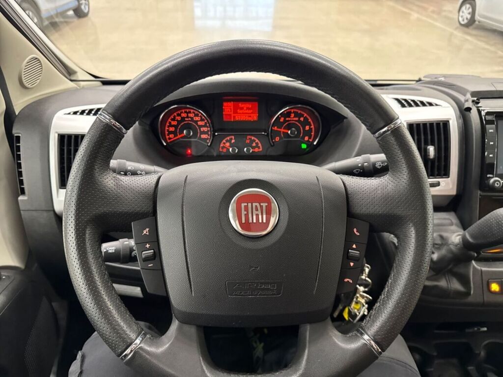 Bürstner Nexxo time T690G 2019 Valkoinen