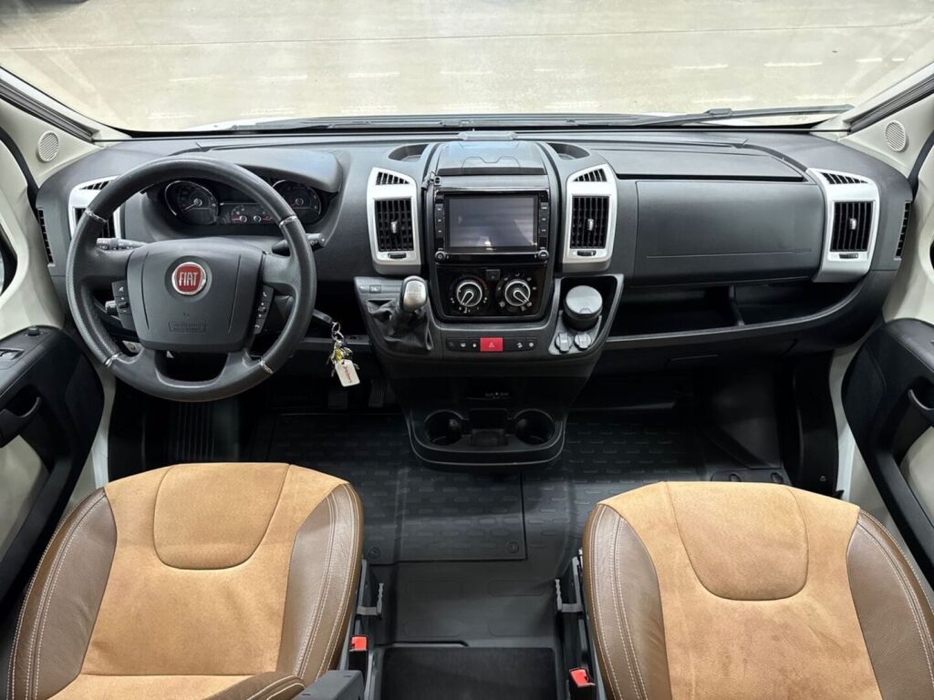 Bürstner Nexxo time T690G 2019 Valkoinen