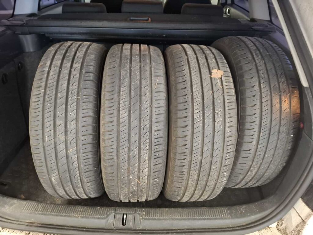 Skoda Octavia 2012 Valkoinen