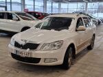 Skoda Octavia 2012 Valkoinen