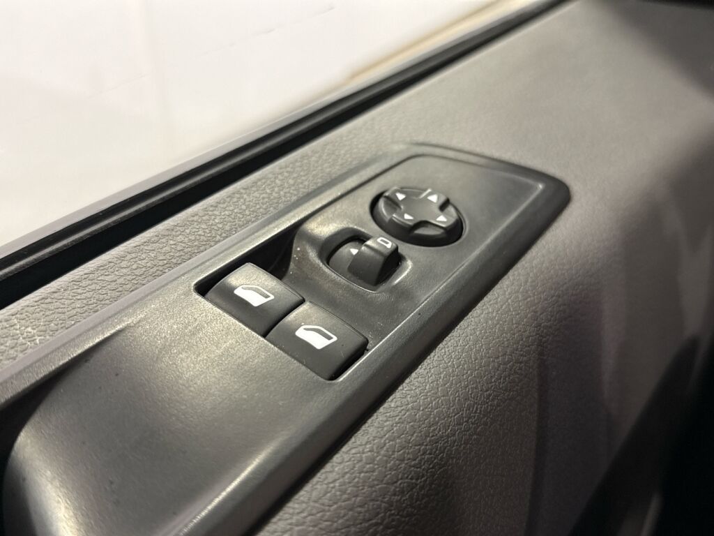 Opel Vivaro 2019 Musta